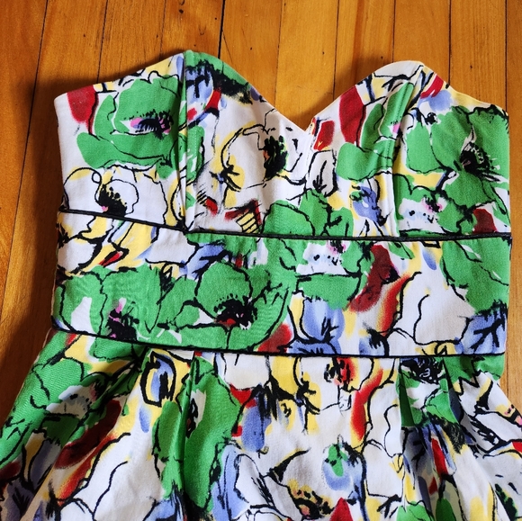 Akira floral size small - Picture 2 of 7